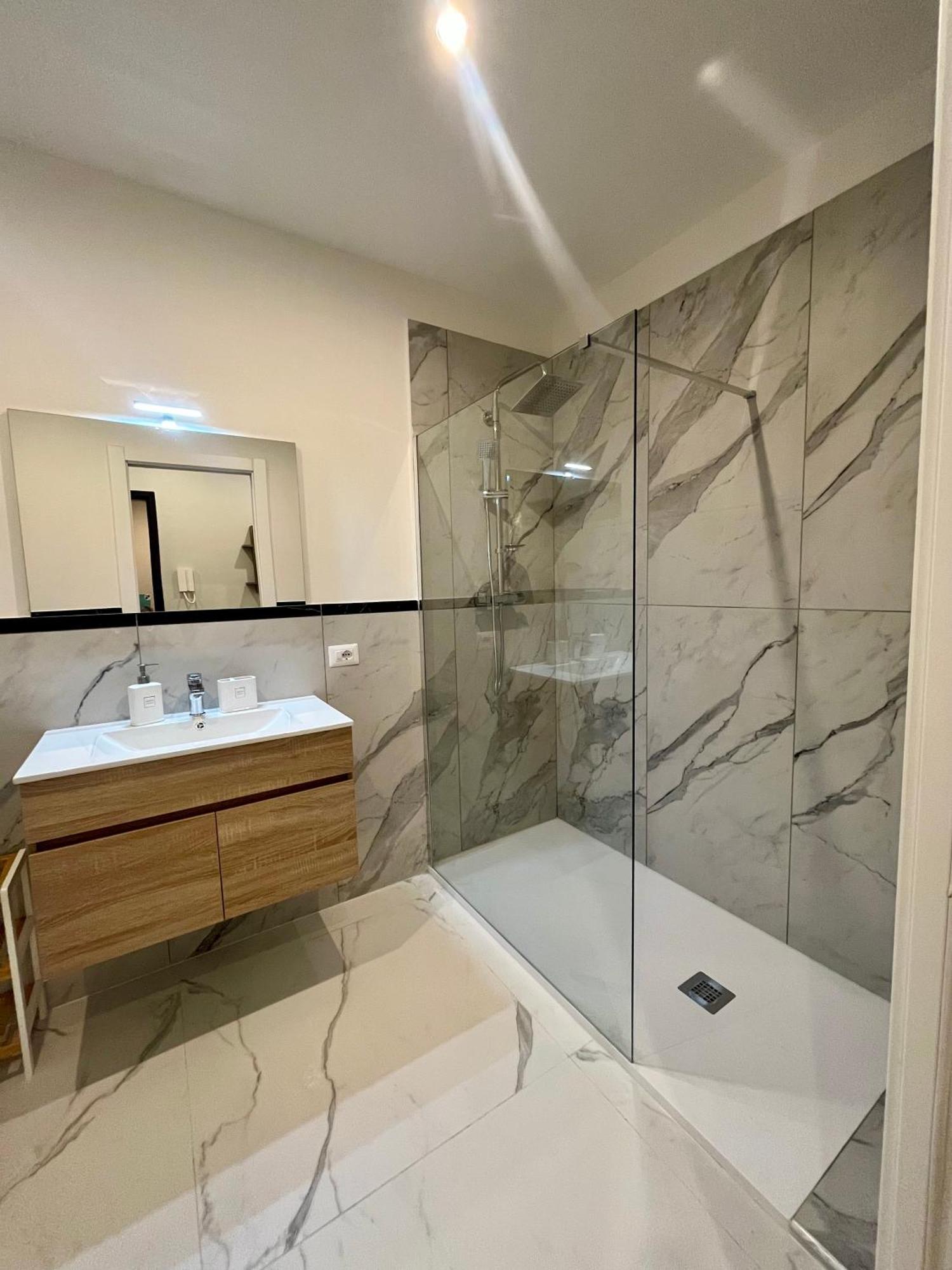 הוילה מילאנו Residenza Elegante - A 5 Fermate Dal Duomo מראה חיצוני תמונה